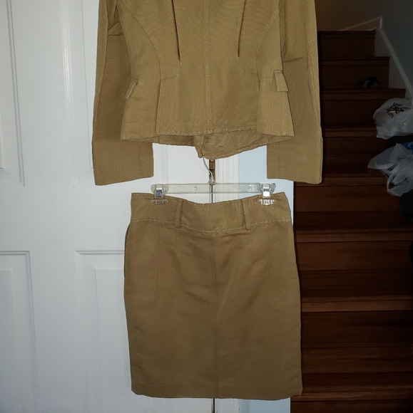 Burberry Tan Canvas Skirt Suit Size Small - Picture 5 of 8